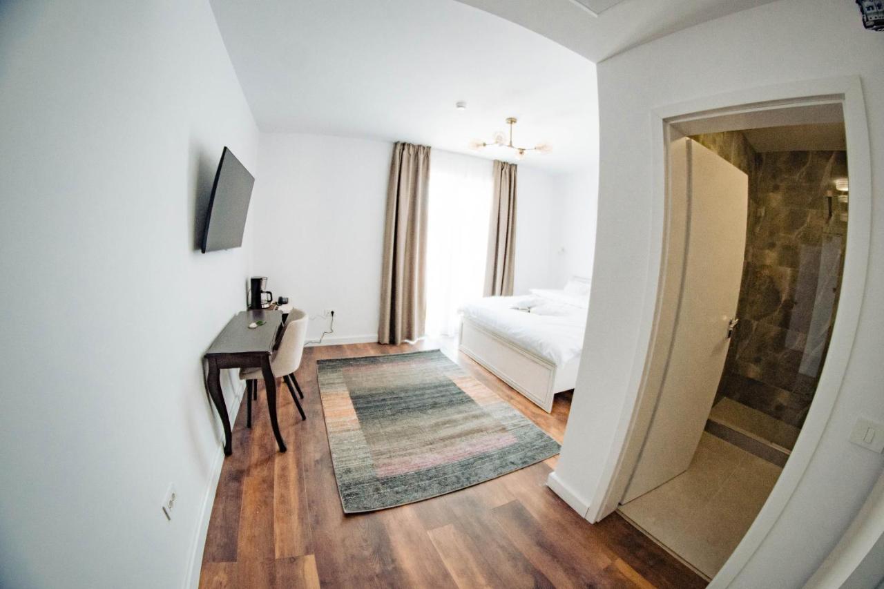 Hotel B4 أرادايا المظهر الخارجي الصورة